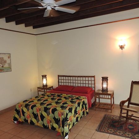 Playa Negra Guesthouse Cahuita Buitenkant foto