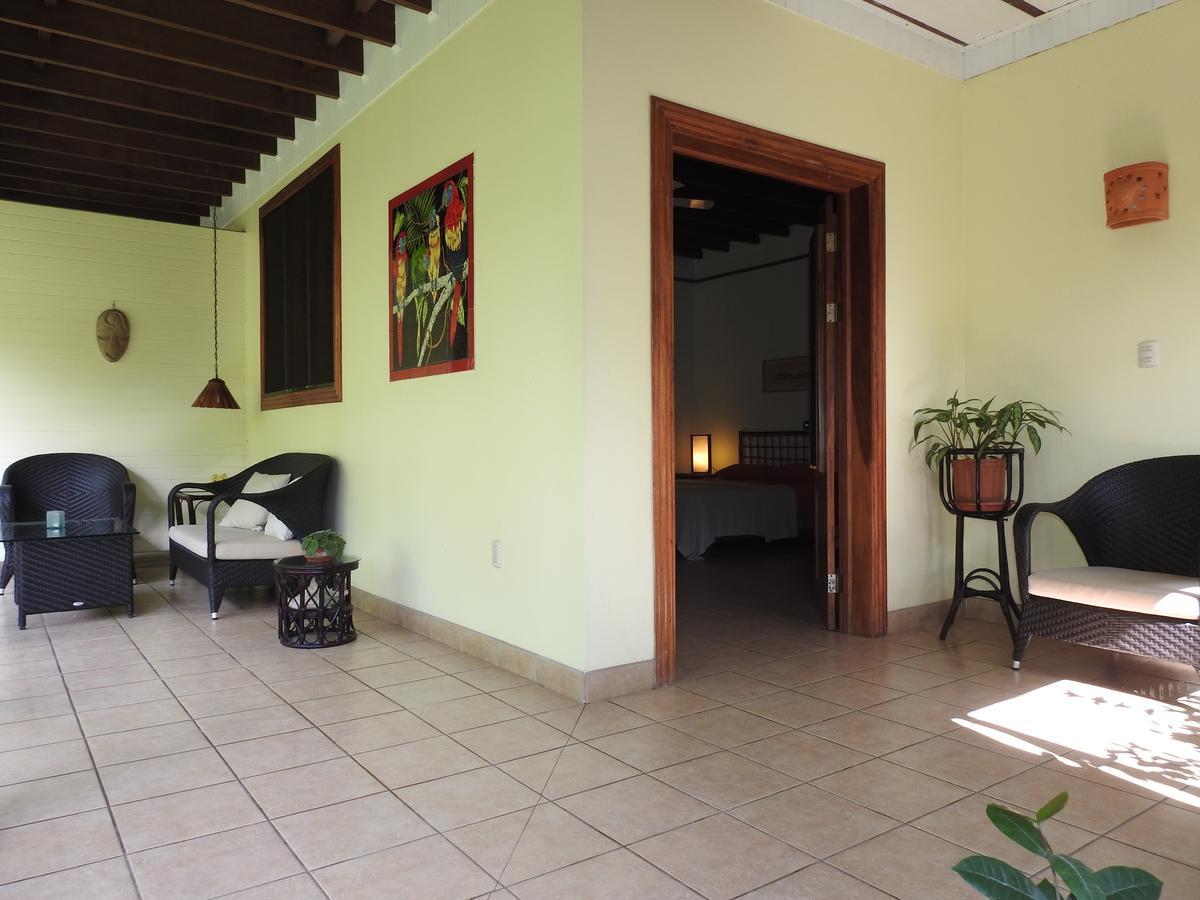 Playa Negra Guesthouse Cahuita Buitenkant foto