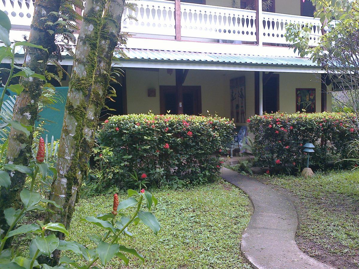Playa Negra Guesthouse Cahuita Buitenkant foto