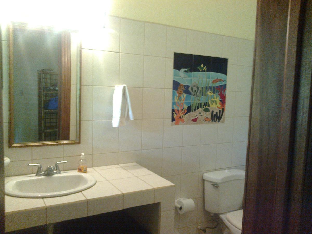 Playa Negra Guesthouse Cahuita Buitenkant foto